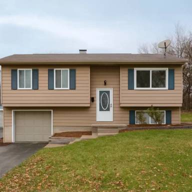 Main picture of 536 Hyatt Ave