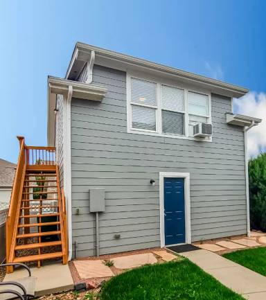 Main picture of 2404 Saint Paul Dr