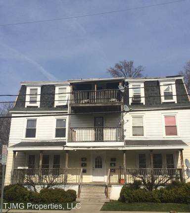 Main picture of 121 Stafford Ave