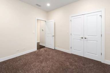 Main picture of 3508-16 N Sacramento Ave Apartments