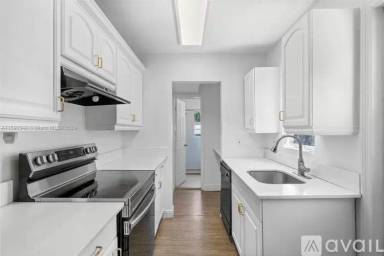 Main picture of 19 NE 3rd St