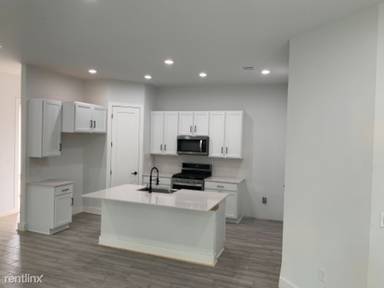Main picture of 6402 Auburn Dr