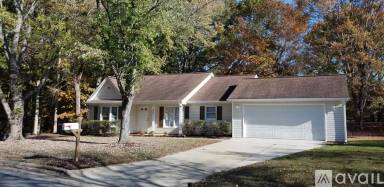 Main picture of 6403 Chamblee Ct