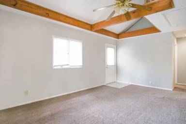 Main picture of 52986 Marks St