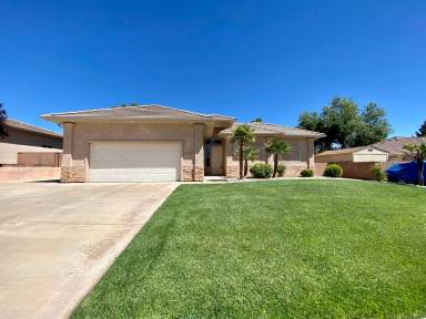 Main picture of 394 N 2720 E