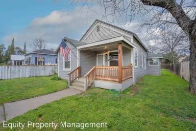 Main picture of 524 Lincoln St