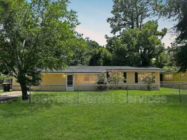 Main picture of 6842 Tom Thumb Dr