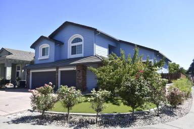 Main picture of 2400 Carr Ct