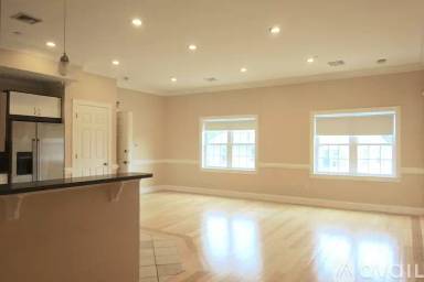 Main picture of 473 Revere Beach Pkwy