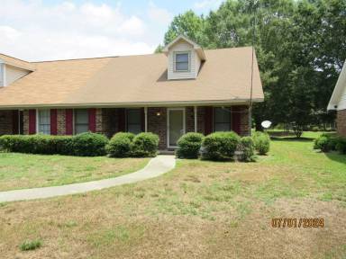 Main picture of 2211 Tudor St