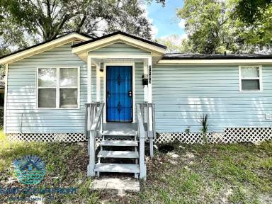 Main picture of 2269 W 12th St