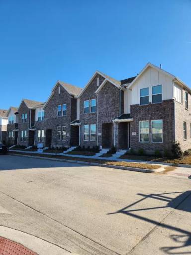 Main picture of 5152 Heritage St