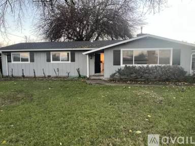 Main picture of 487 Macedo Rd