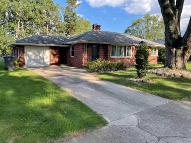 Main picture of 164 Homan Ave