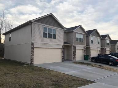Main picture of 1405 NE Mary Ct