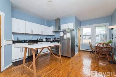 Main picture of 220 Prospect St