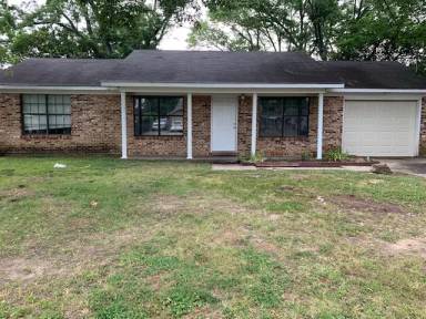 Main picture of 3004 Farmington Rd SW