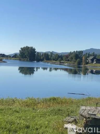 Main picture of 601 Lower Valley Rd