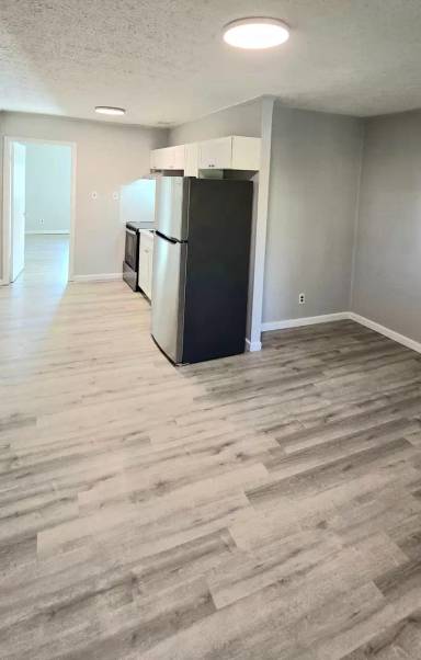 Main picture of Meadowlark Lane Apartments