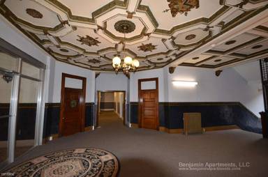 Main picture of 9 Sewall Ave