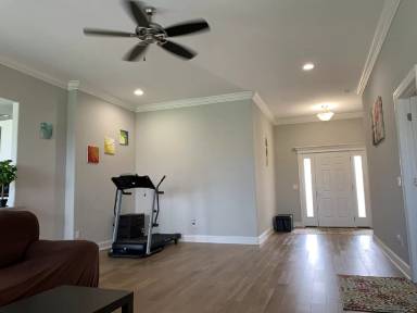 Main picture of 3904 SW Mistletoe Ave