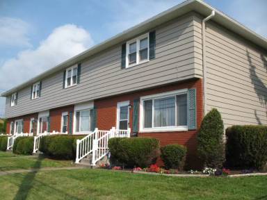 Main picture of 1323 E 28th St