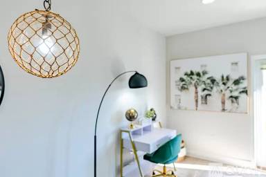 Main picture of 1946 Pointe Dr