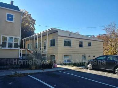 Main picture of 603 Stephens Ave