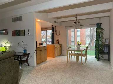 Main picture of Wellington Square Condominiums