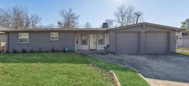 Main picture of 1736 W Latimer Pl