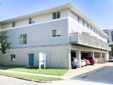 Main picture of 905-1 West Springfield Avenue