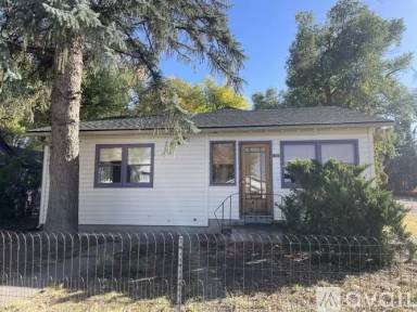Main picture of 802 Ussie Ave