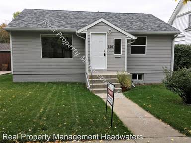 Main picture of 820 E Broadway St