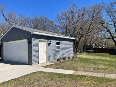Main picture of 8824 W 34th St