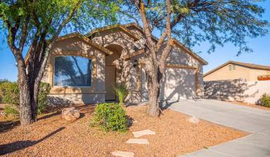 Main picture of 8302 S Bainbridge Rd