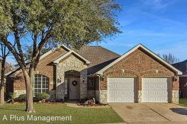 Main picture of 6015 Laurel Crest Ln