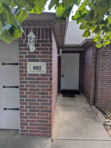 Main picture of 802 Ash Ct