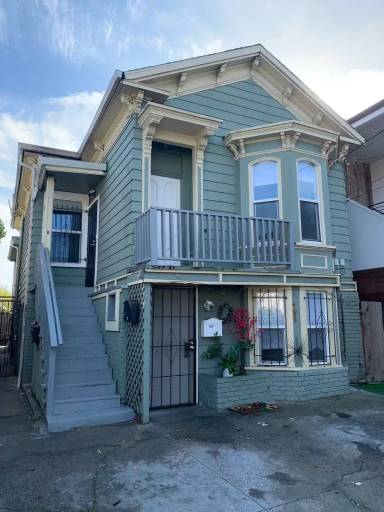 Main picture of 866 Wood St