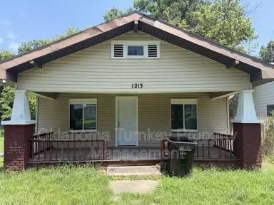 Main picture of 1213 N Alabama Ave