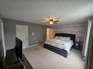 Main picture of 2802 Todkill Trce