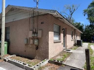 Main picture of 1726 E Idell St