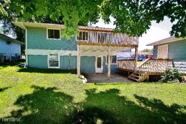 Main picture of 117 21st St SE