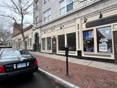 Main picture of 99 W Main St