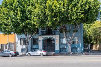 Main picture of 1237 S Alvarado St