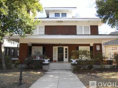 Main picture of Hanover Circle