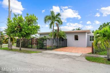 Main picture of 3030 SW 12th St