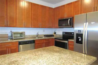 Main picture of 13352 SW 250th St