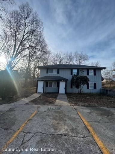 Main picture of 1101 E South Ave