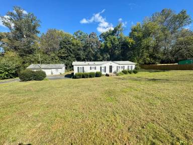 Main picture of 4932 Grand Canyon Rd NW