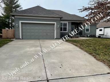 Main picture of 15862 S Avalon St